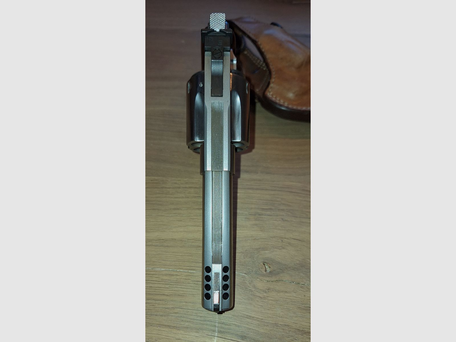 Revolver Taurus .44 Mag 4 pouces