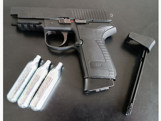 Umarex HPP 4,5 mm Stahl BB Blowback Co2-Pistole (P18) mit Zubehör und NEUWERTIG!