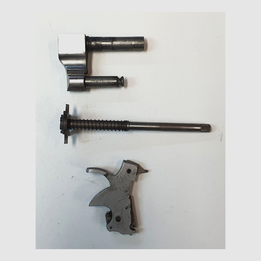 Kit de pièces gratuit S&W 629 Classic - .44 Mag - 18 pièces, image 5 sur 5