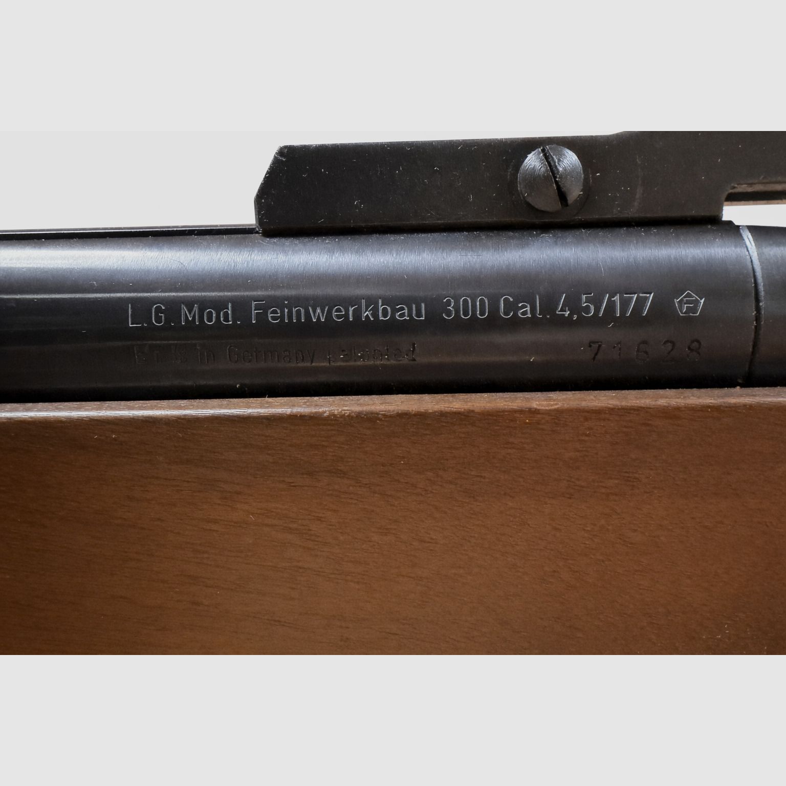 Air rifle Feinwerkbau Model 300 for right-handed shooters