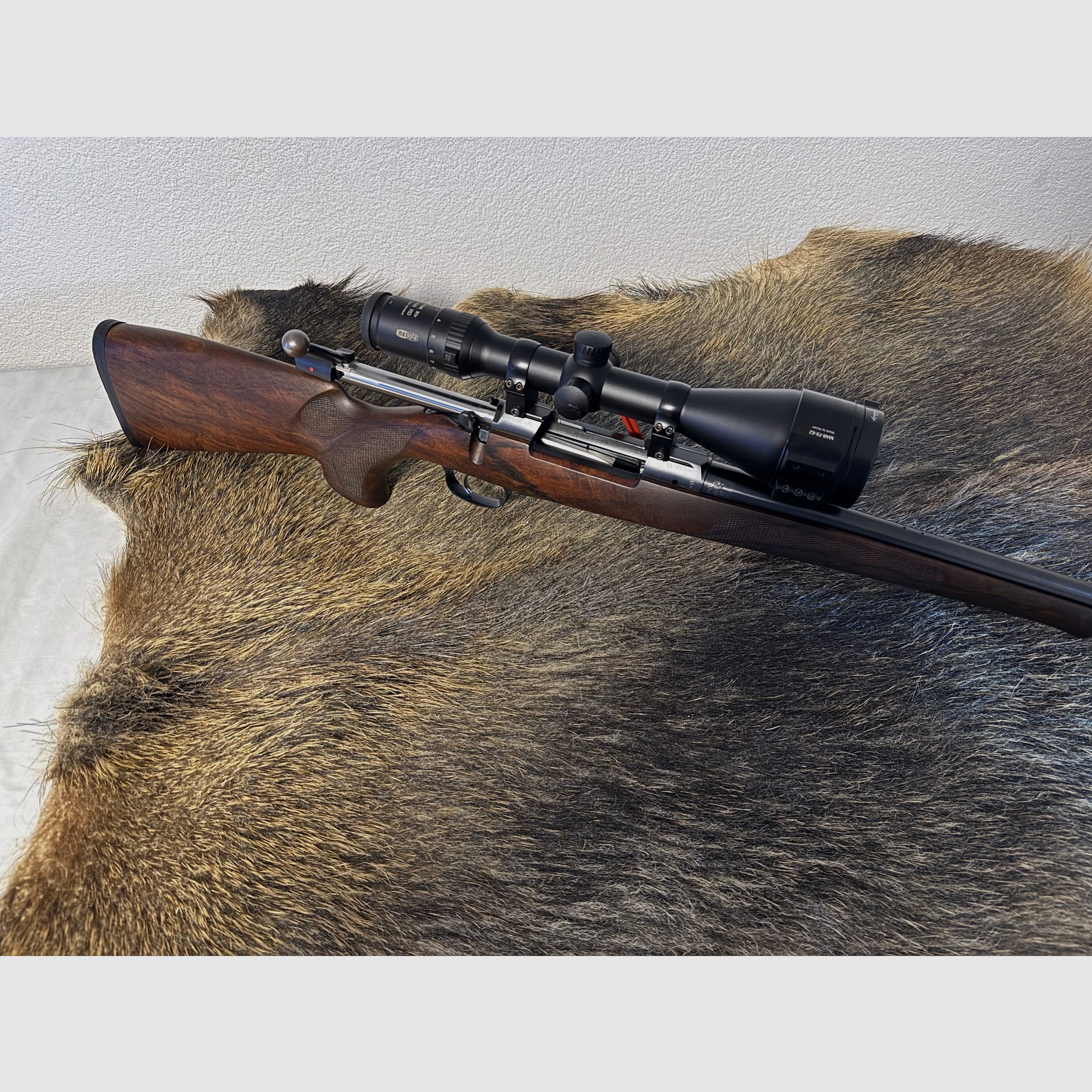 Pakiet dla młodych myśliwych – CZ 557 Kal. .308 Win. – w pełni wyposażony i gotowy do użycia