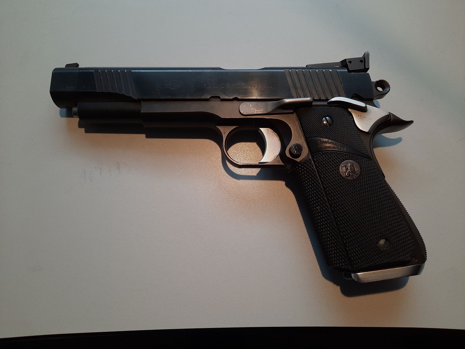Pistole Colt geänderte SuperComp Kal. .45 ACP getunt von PeterStahl im Top Zustand + diverses umfangreiches Zubehör 3.800 €nderte SuperComp Kal. .45 ACP getunt von PeterStahl im Top Zustand + diverses umfangreiches Zubehör 3.800 €, Bild 3 von 5