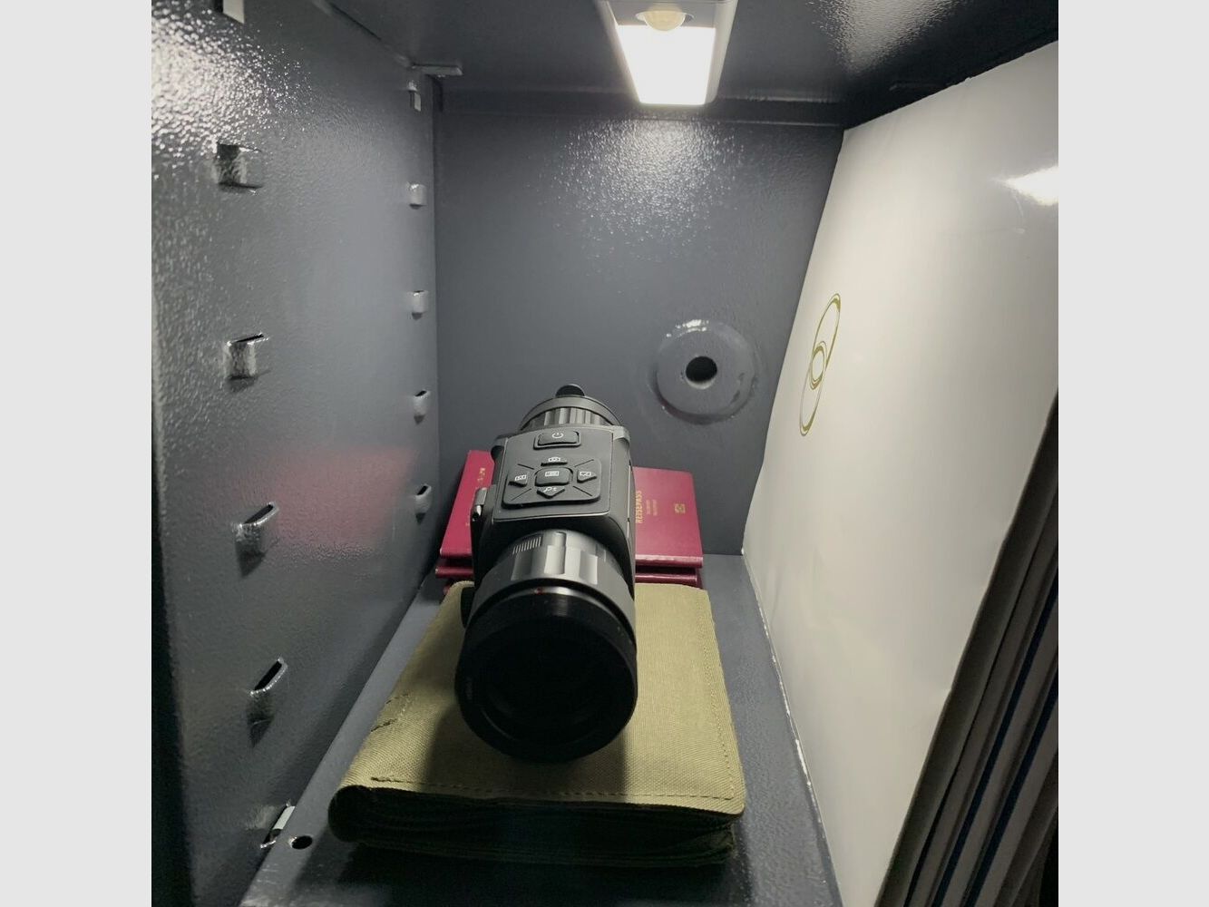 Armorum Armorum Magn. Luce LED con sensore, 200mm