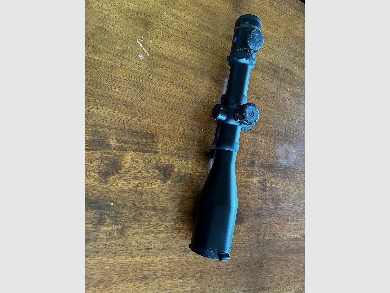 Zeiss V8 4,8-35x60 mit Blaser Sattelmontage 