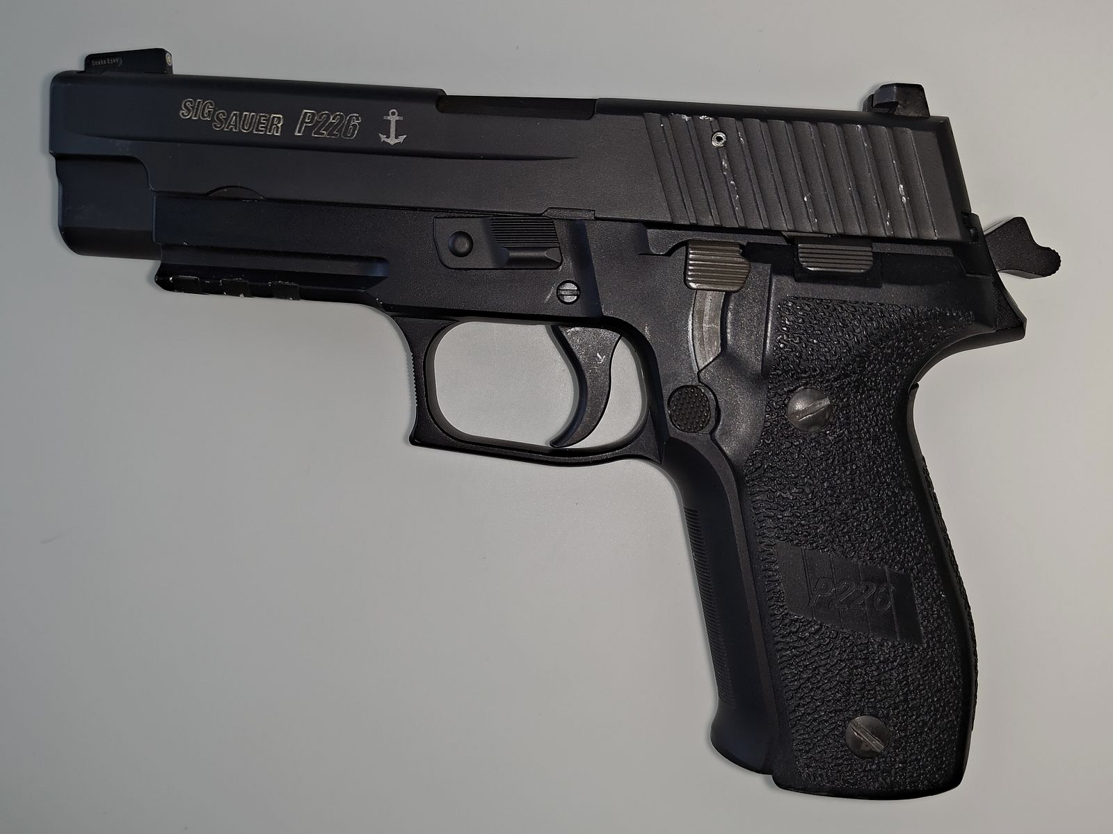 Sig Sauer P226 MK 25