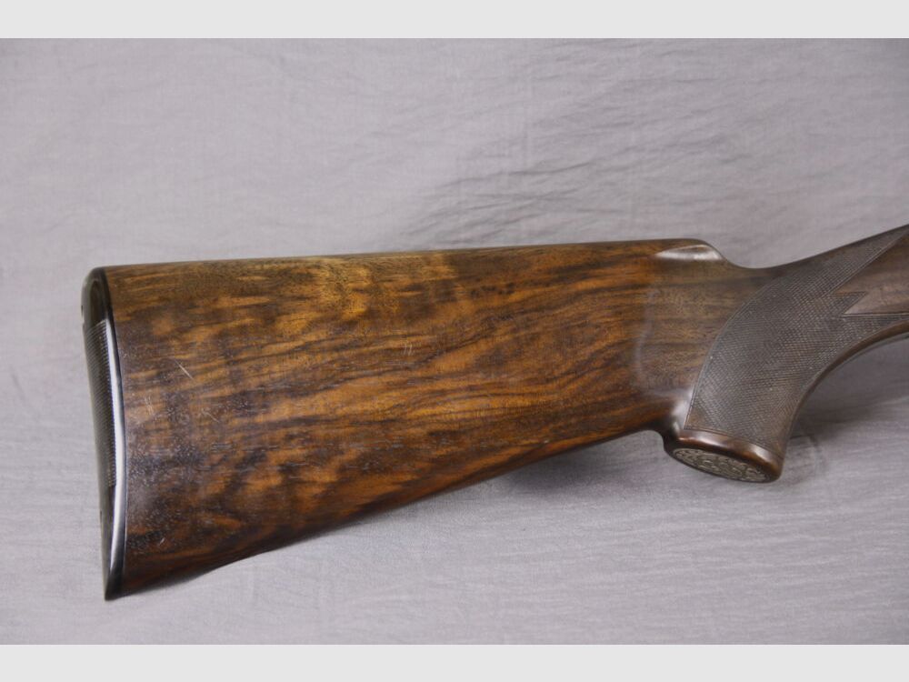 FN	 B25