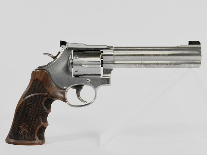 Smith & Wesson 686 Target Champion Deluxe