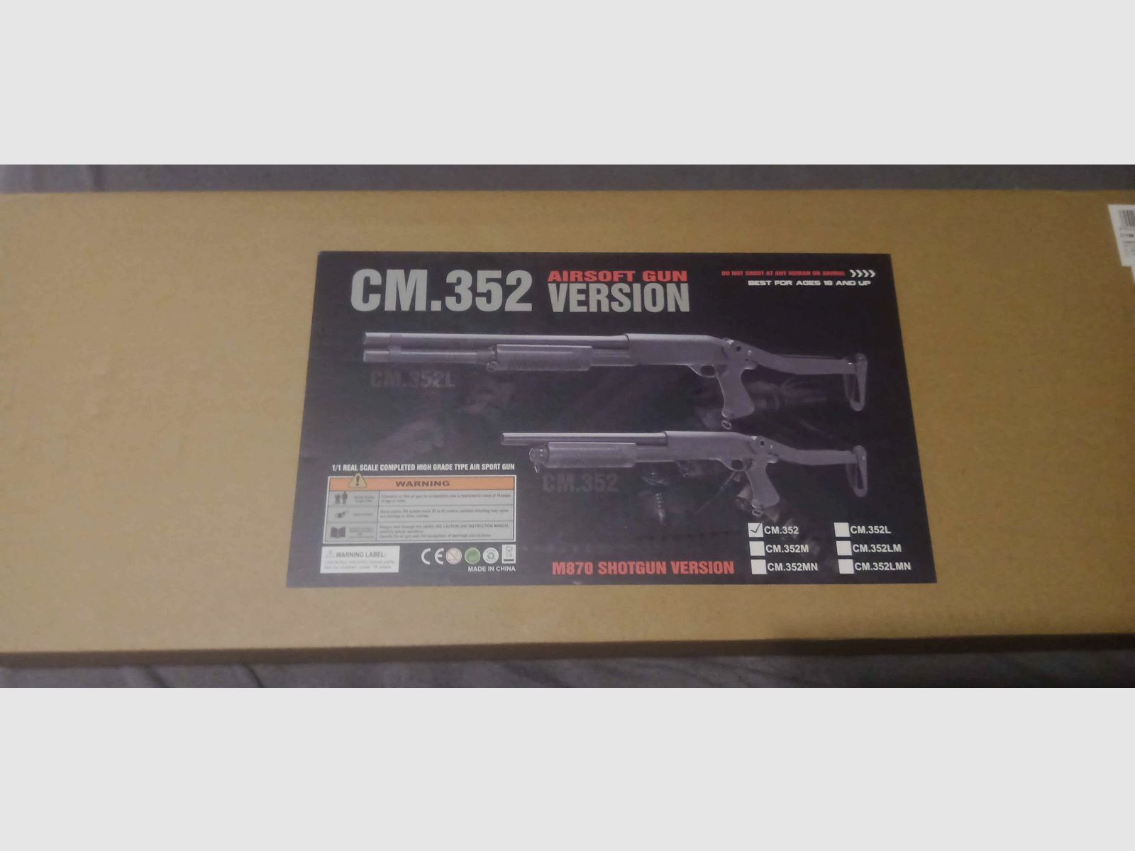 CM.352 Escopeta con 7 cargadores sin identificación F