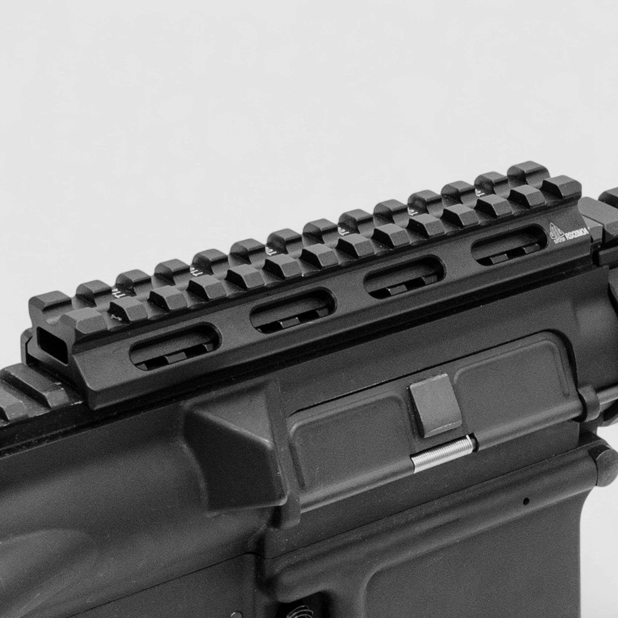 UTG Super Slim Elevated Mount, 13 Slot
