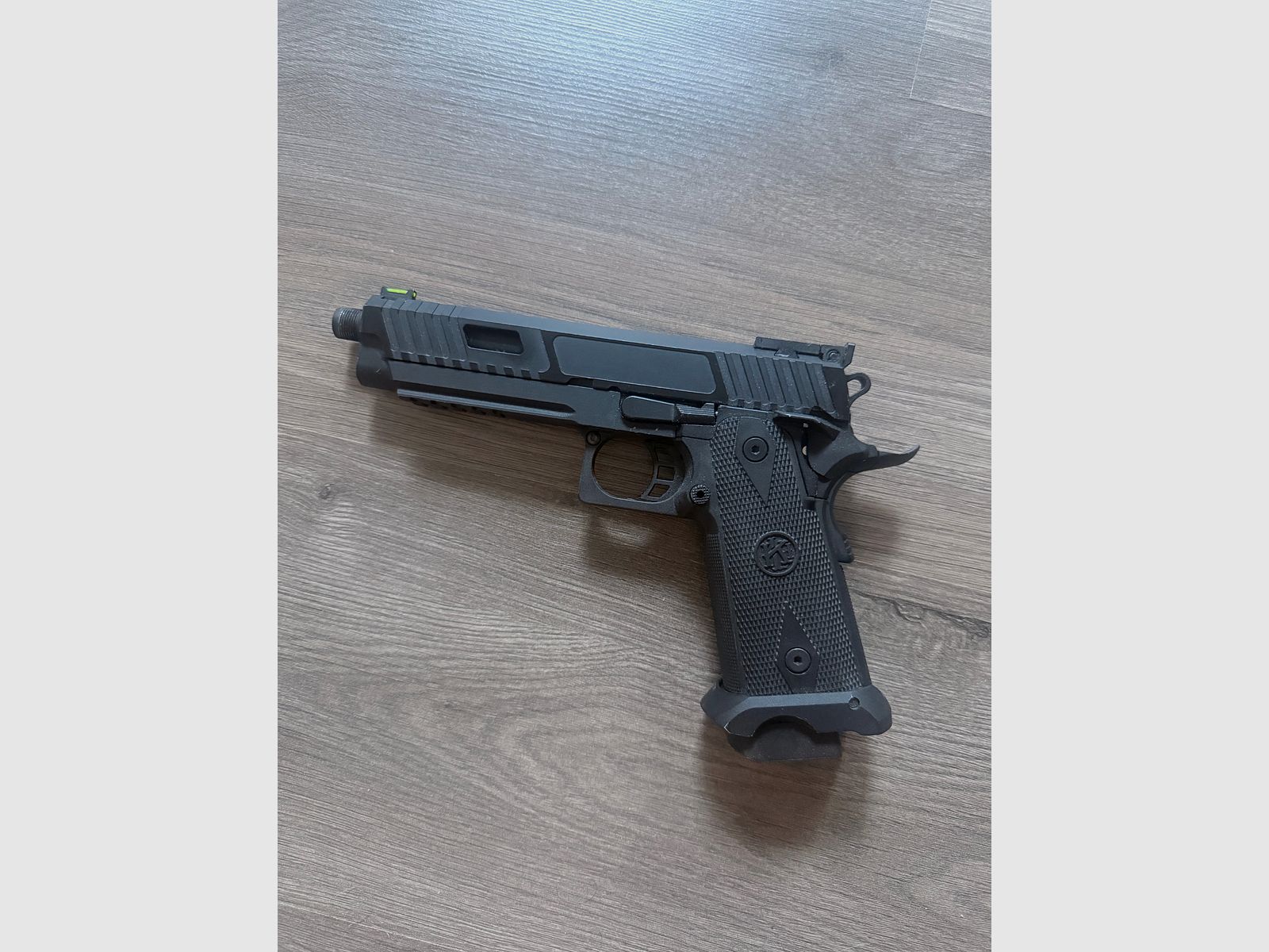 KLI Hi-Capa 5.1 Kiki Mora Vollmetall CO2BB 6mm BB Blackout Edition