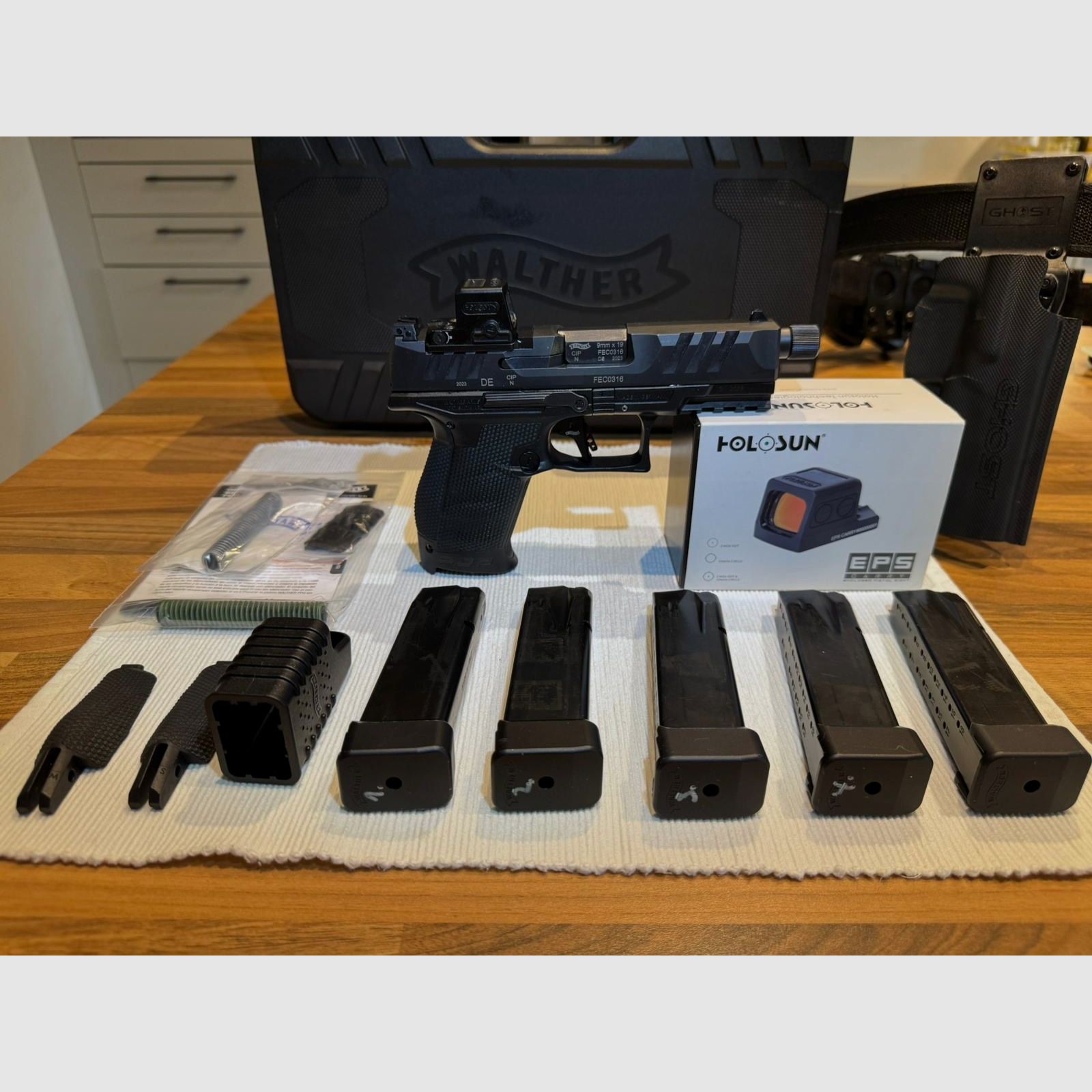PDP Compact 4,6“ OR PRO SD + Holosun EPS -Carry-GR-MRS + 5 Magazine + Ghost Holster (Kaufdatum April 2024)