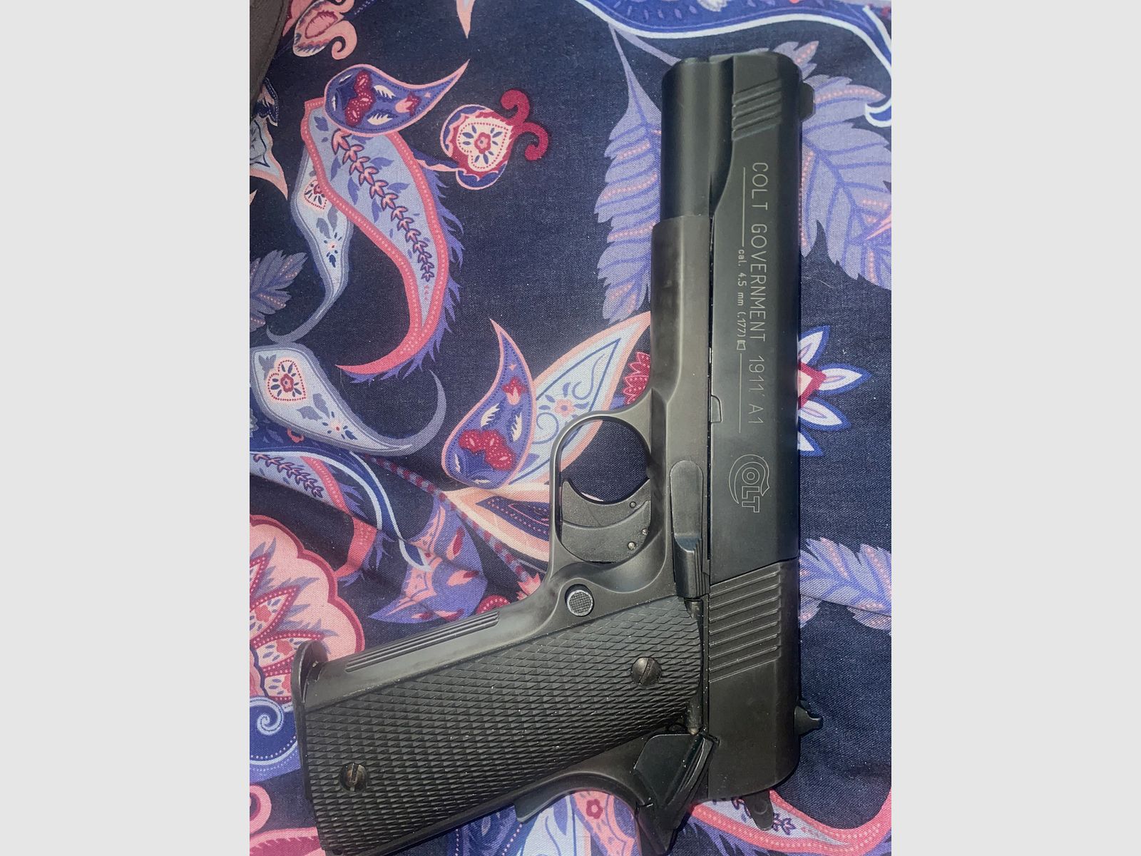 Colt Government 1911 A1 CO2 Pistolet pneumatyczny 4,5mm