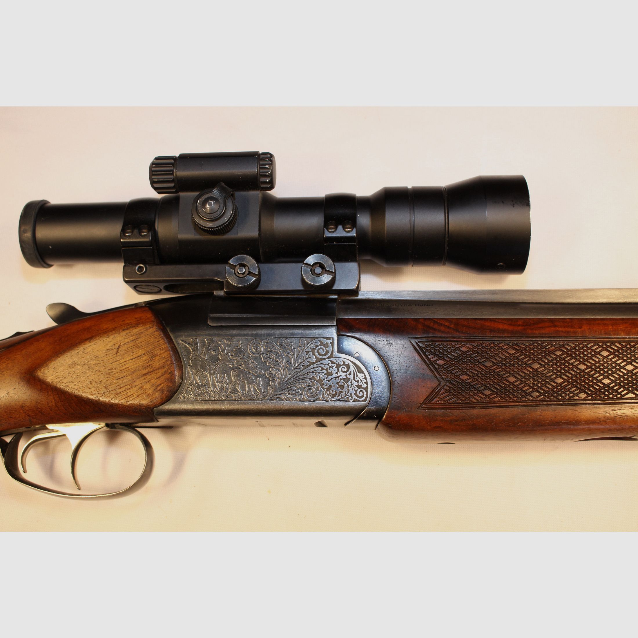 Brno Arms BBF für den Drückjagd-  Durchgehschützen in 12/70 und 7x65R.
