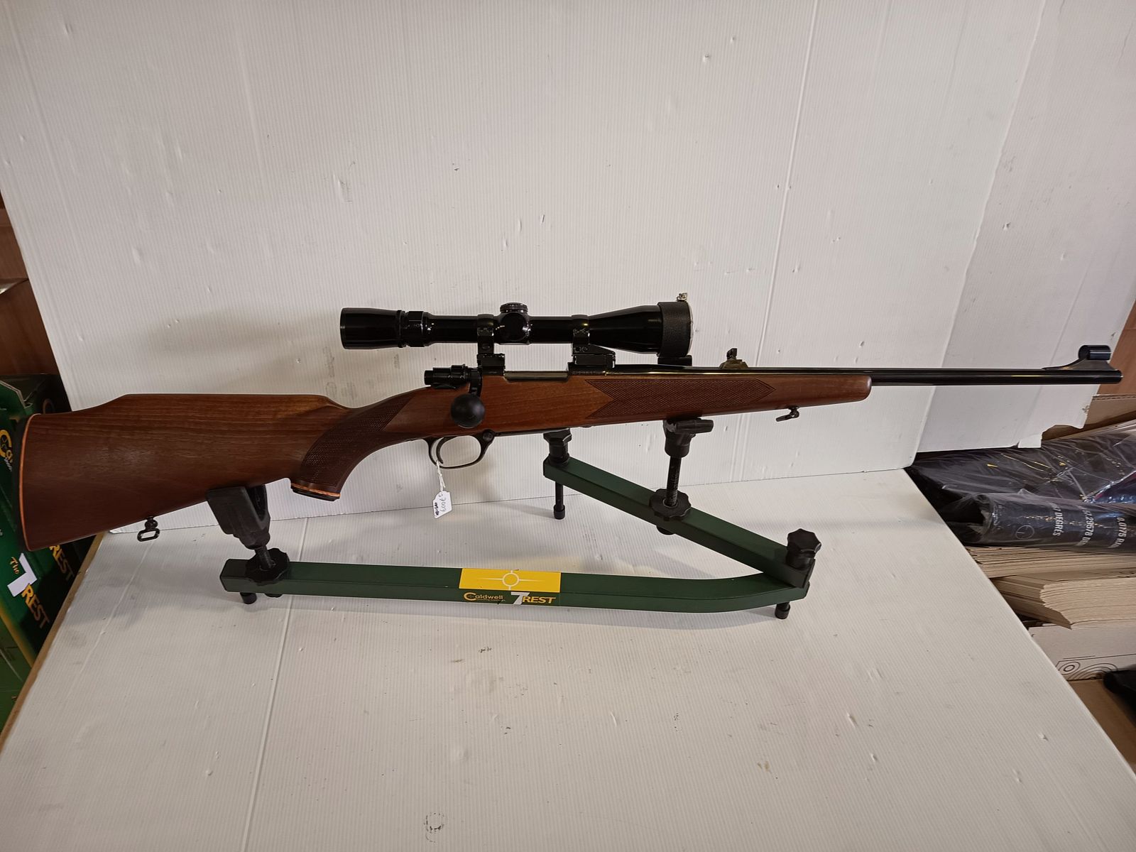 INTERARMS MARK X Kal. 22-250 + Zielfernrohr, Bild 1 von 10