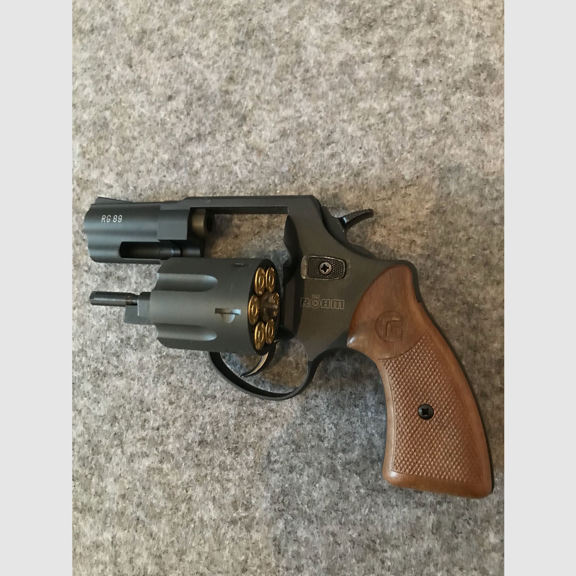 Röhm  RG89 9mm R.K.    Gazowy rewolwer