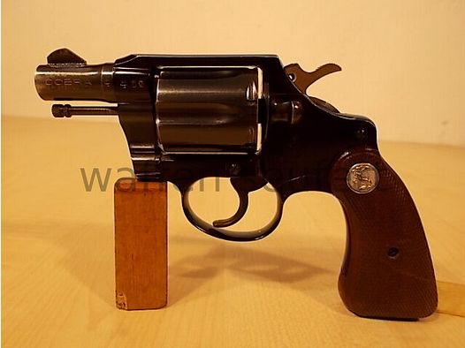 Colt Cobra modelo 1 con cañón de 2" marco LM