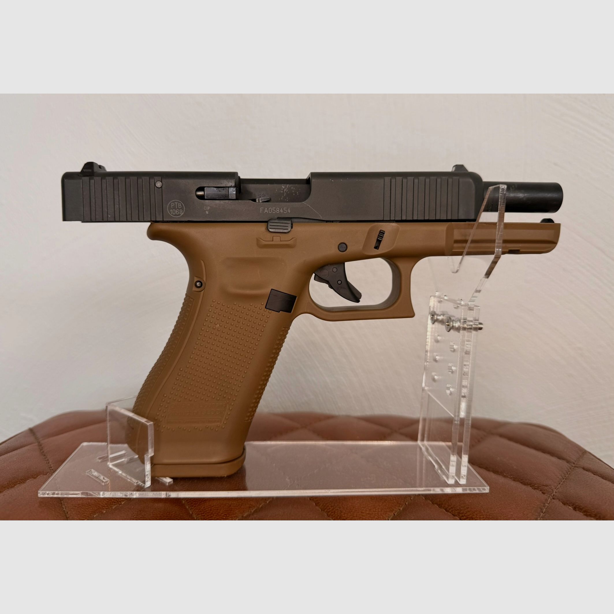 Glock 17 Gen5 P.A.K. BLK-COY 9mm