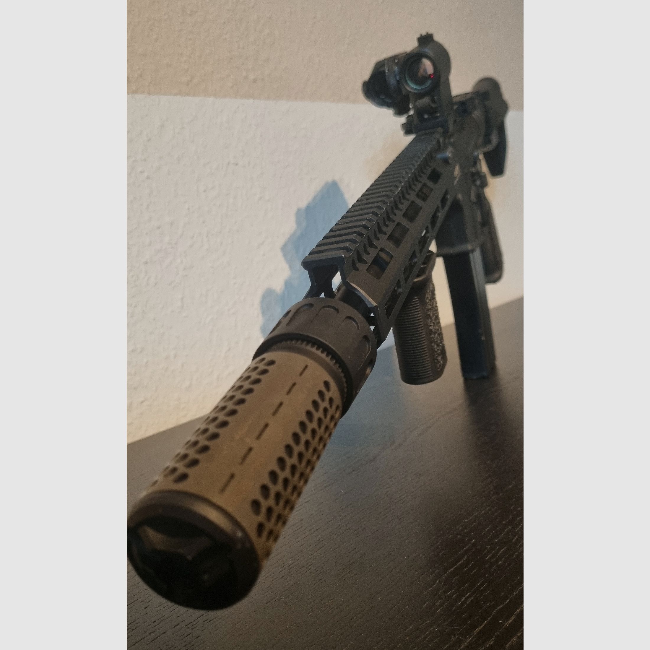 VFC BCM MCMR GBBR – Używany, z akcesoriami (Reddot, Magnifier, uchwyt, tłumik, NPAS)