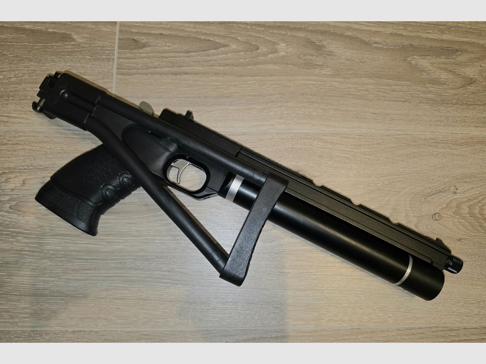 AirmaX PP700S-A PCP air pistol .177 / 4.5 mm – incl. suppressor adapter & folding stock, image 3 of 5