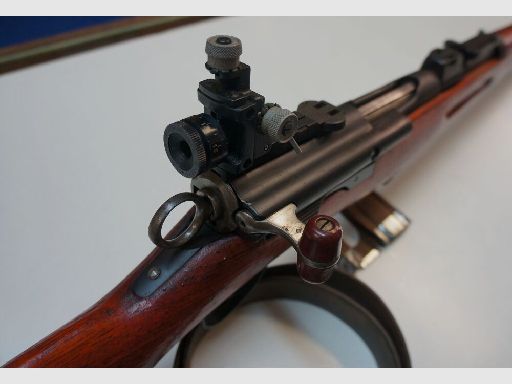 Waffenfabrik Bern Repetierbüchse W+F Bern Schweizer Langgewehr G96-11 Kal.7,5x55swiss mit Diopter und Korntunnel