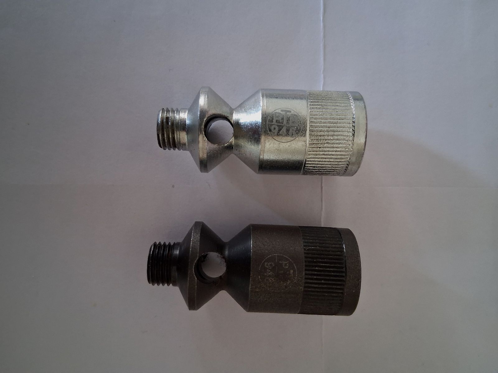2 Abschussbecher (chrom / schwarz) für Zoraki 906 PTB-946