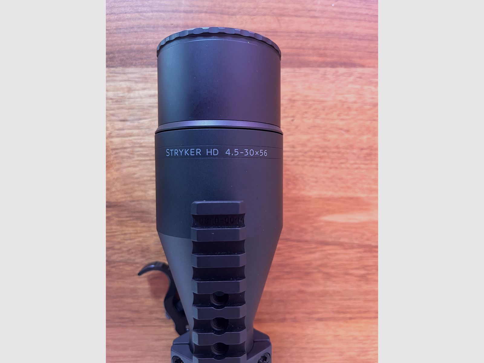 Delta Stryker HD 4,5-30x56