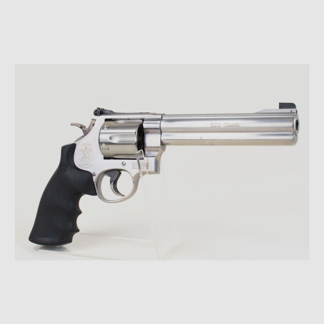 Smith & Wesson 629-4 Revolver