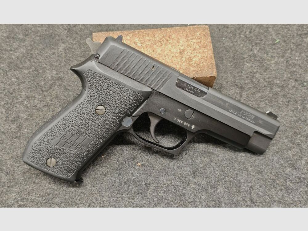 Sig Sauer P220