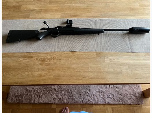 Haenel Jaeger 10 Compact, 308 LL55cm, szyna Picatinny, z gwintem M15x1, tłumik, celownik kolimatorowy Rotpunkt Reflex. Dot