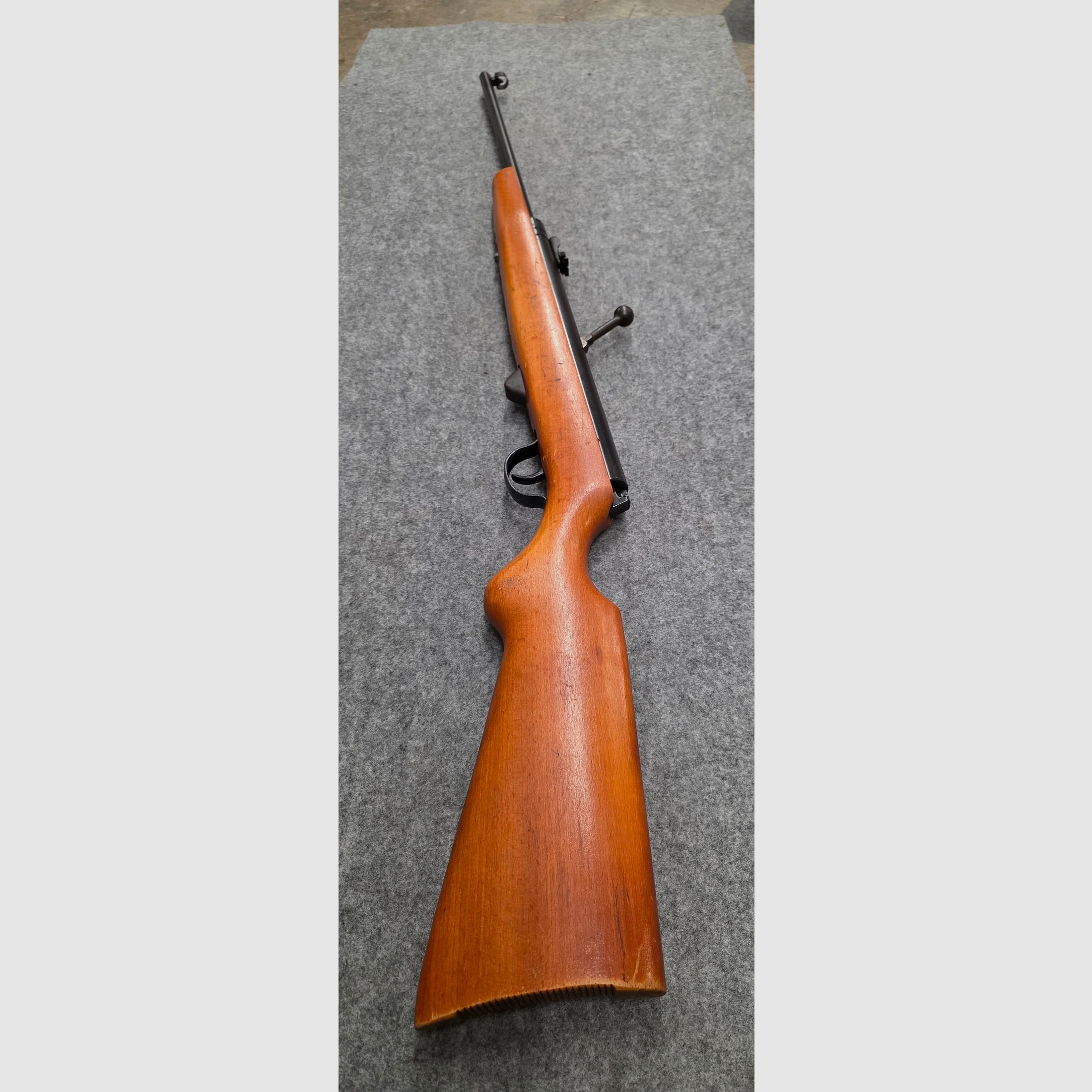 Haenel 310 mit Standardabzug Durchlader Repetierer Kirmes 4.4mm Luftgewehr