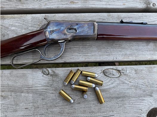 Winchester 1892 replica in kaliber .45 Colt
