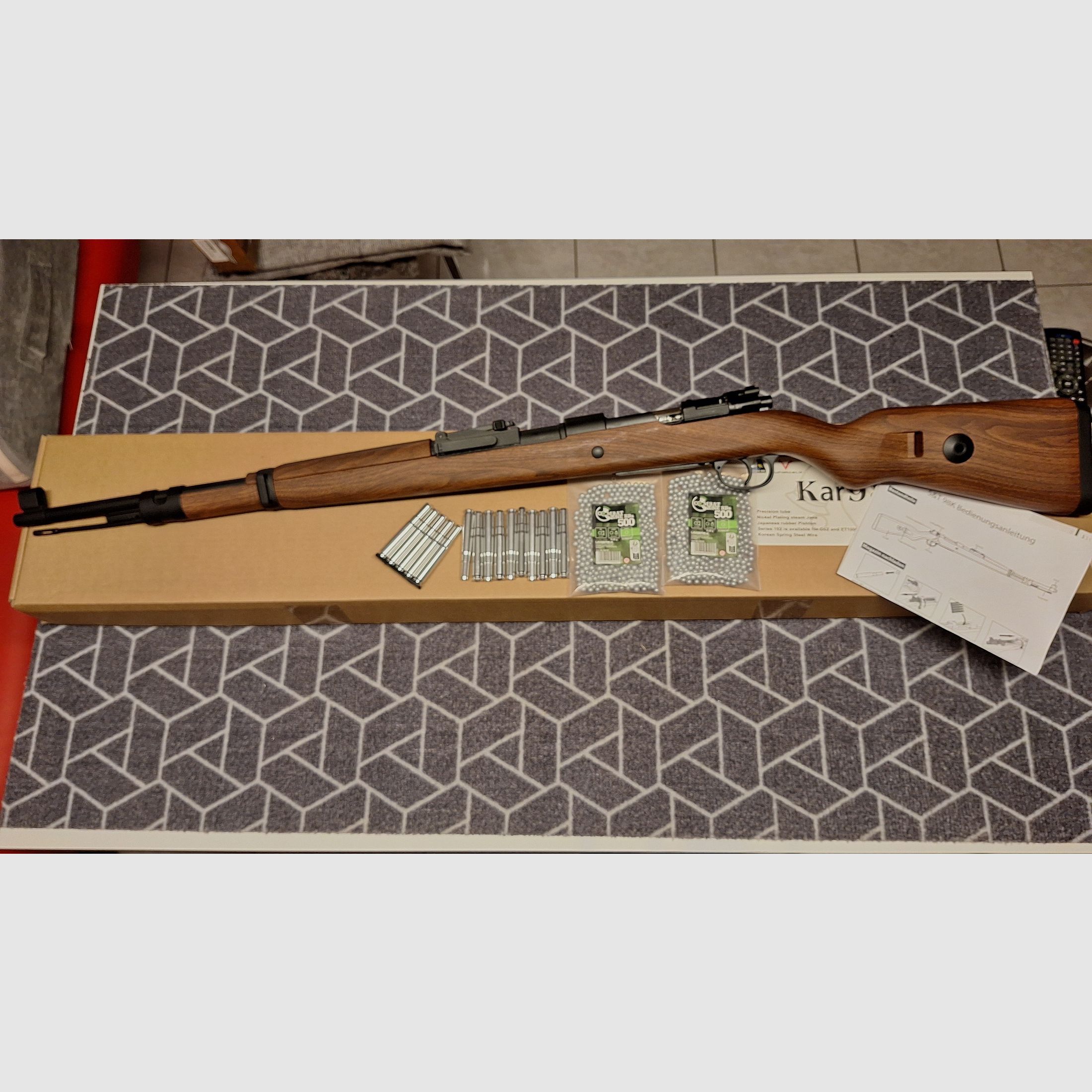 Karabiner 98K Bolt-Action Springer Gewehr mit Hülsenauswurf 6mm BB Holzoptik - Neuwertig!