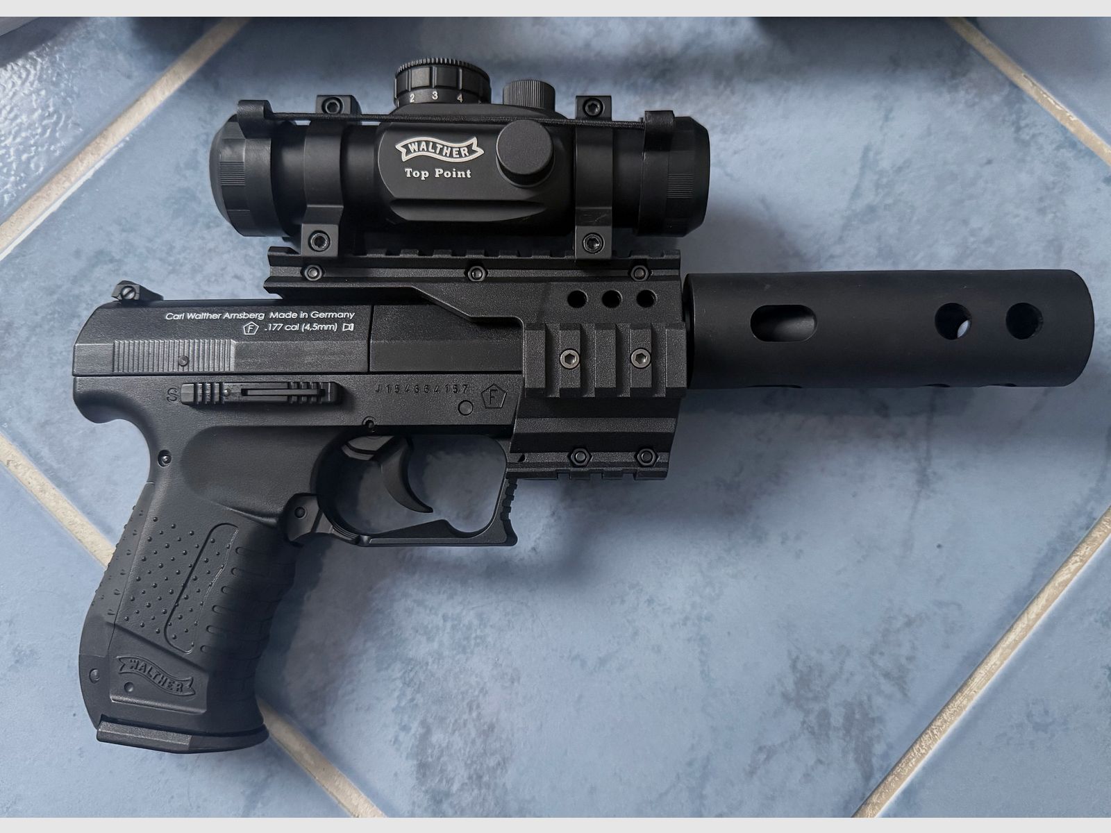 Luftpistole Walther Nighthawk  CO2 mit Zubehör wie Neu