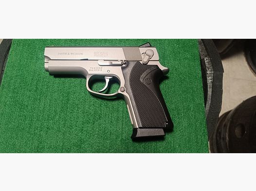 <S&W M4516>