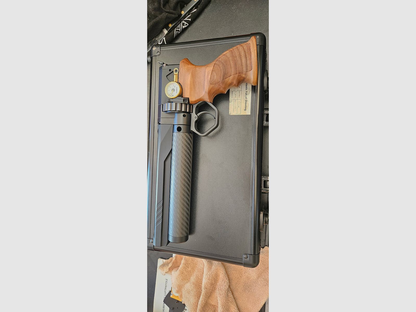 Huben Gk1 van GoGun met accessoires