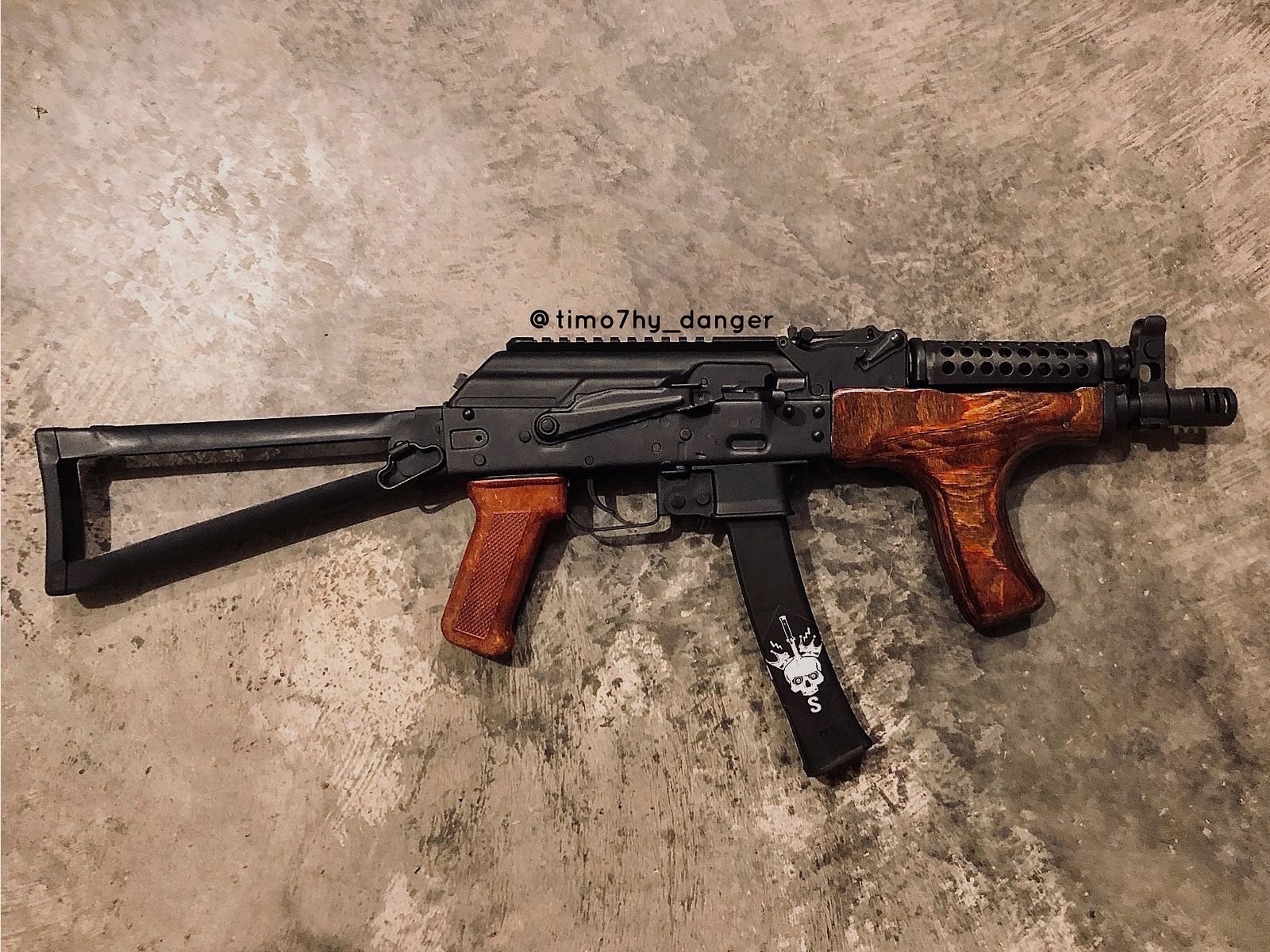 Original Rumänischer AK Handschutz s.g. Esel-Pimmel (Uluc) Schichtholz Romy Donkey Dong für PM md.63 md.90 AIMR AIMS // AKM Vordergriff ideal für Cugir WASR