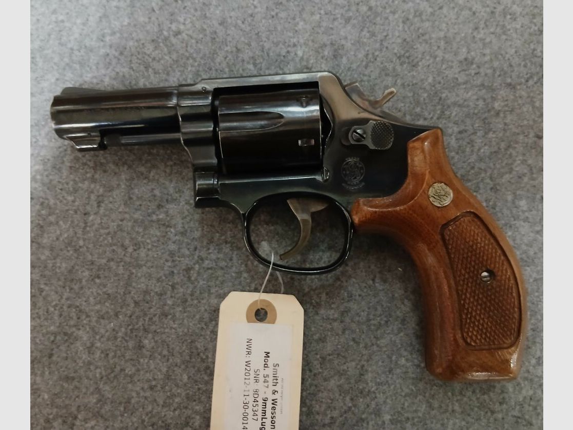 Smith & Wesson 547