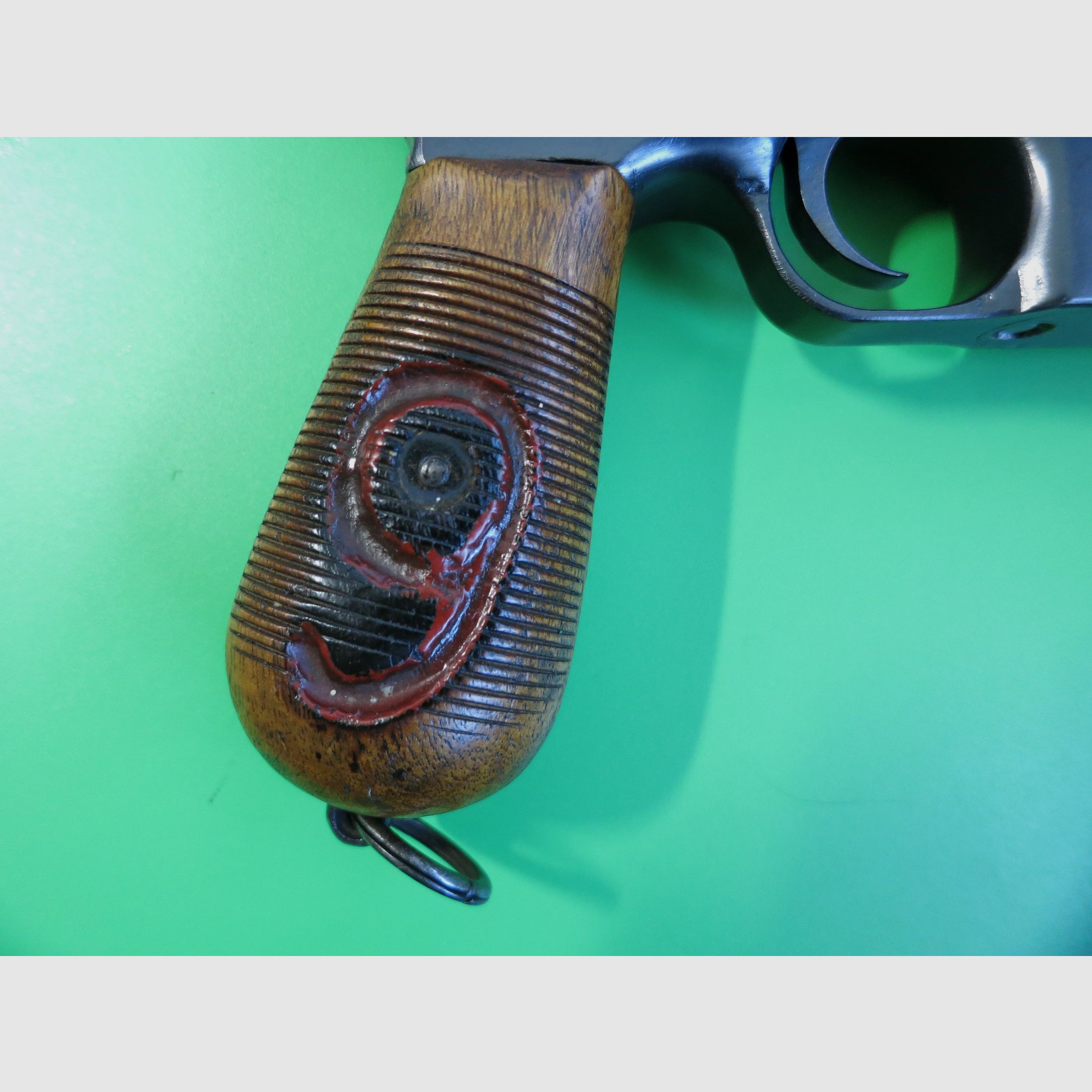 Mauser C96 -Czerwona 9-, Broomhandle, Mauser Oberndorf, kal. 9 mm, numer zgodny, oryginalny łoże + narzędzie #100