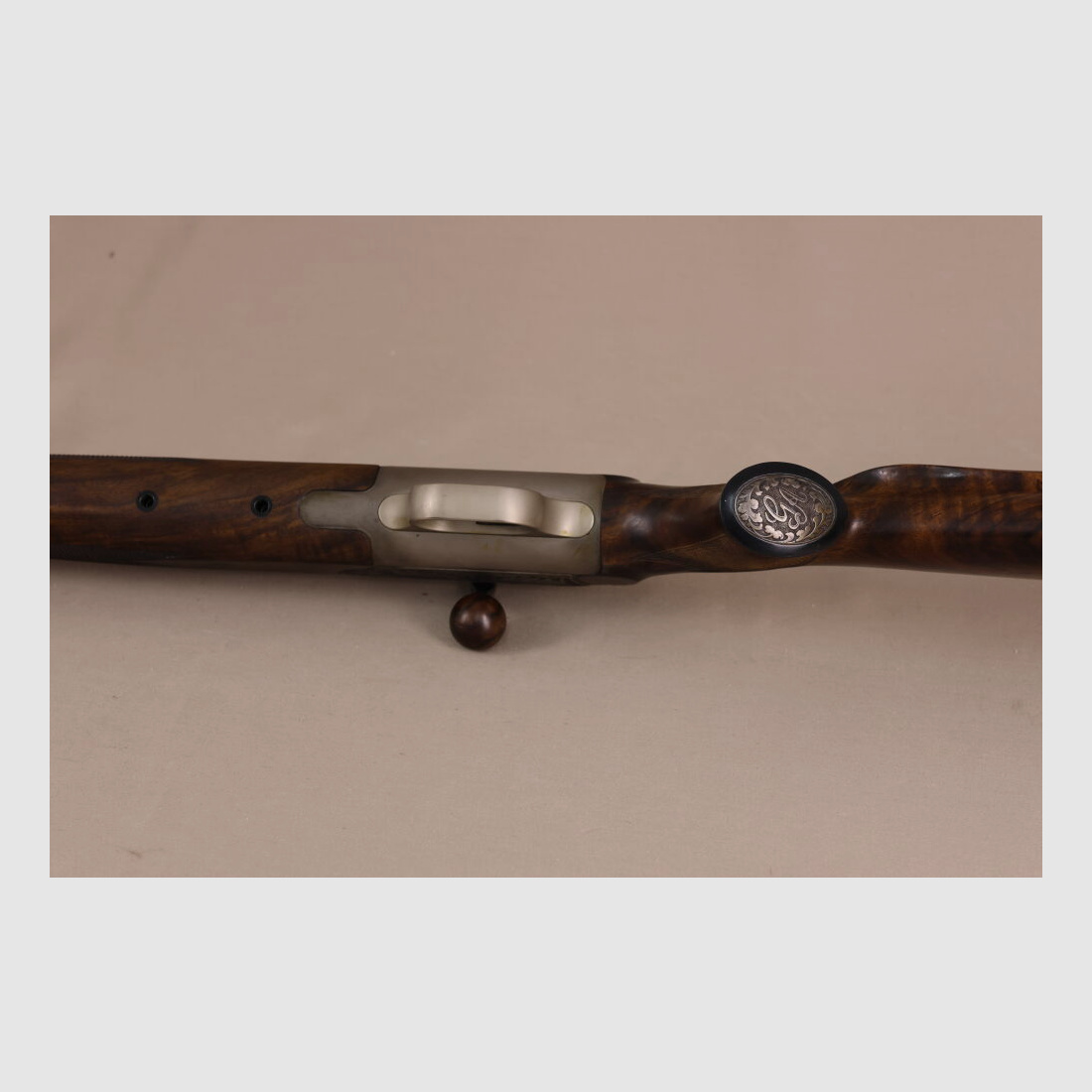 Blaser R93 // toll gemasertes Schaftholz // Holz-Kammergriffkugel