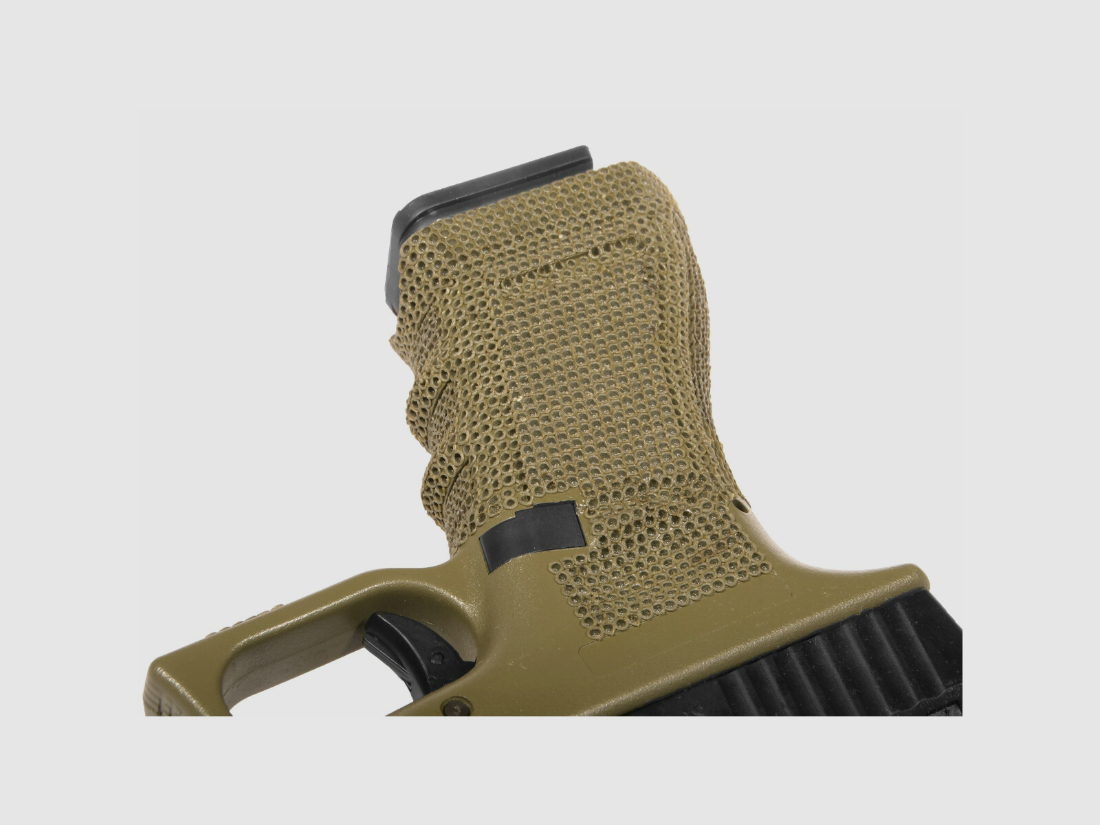 P04 GBB Airsoft Pistole in Oliv | Delta Armory