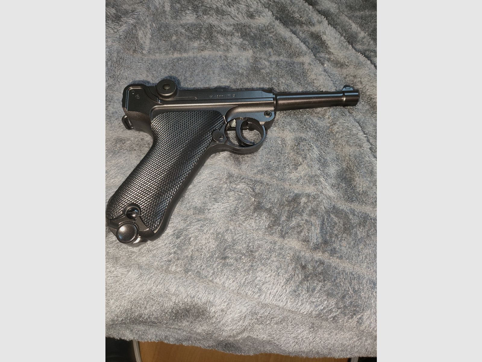 Legends CO2 Pistole P08