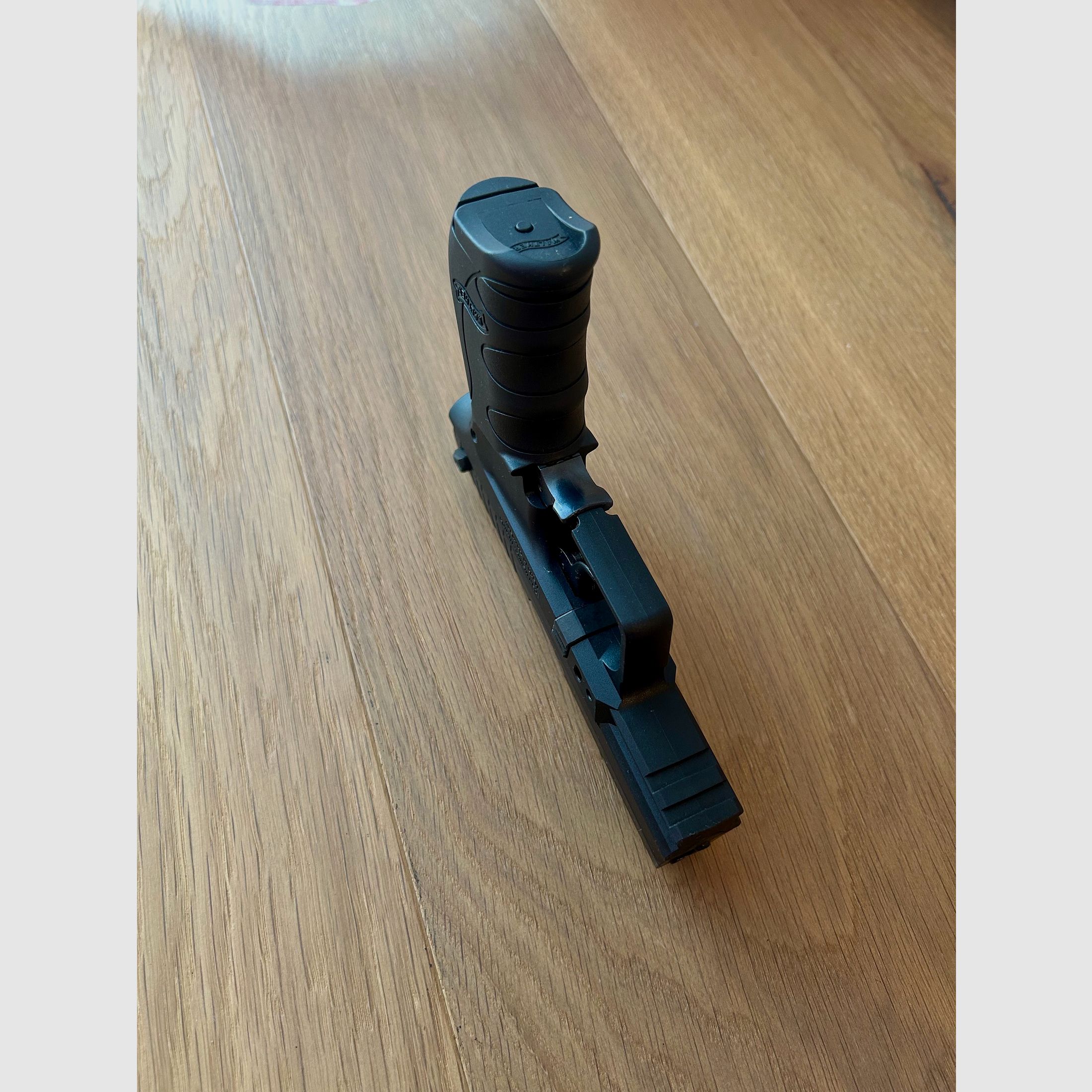 Schreckschusspistole Walther PK380 cal. 9 mm P. A. K.