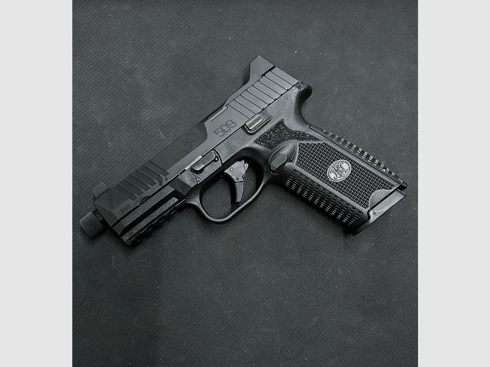 FN HERSTAL – 509 Tactical – Cal 9×19 – Canon fileté 1/2×28, image 2 sur 3