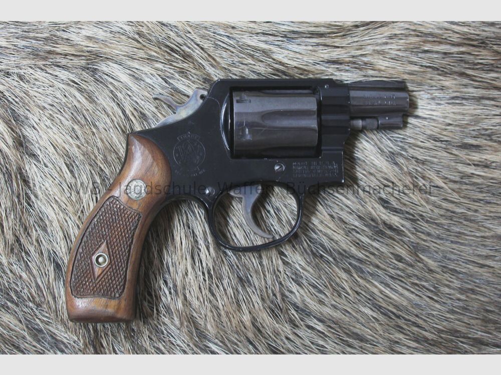 Smith & Wesson 12-2