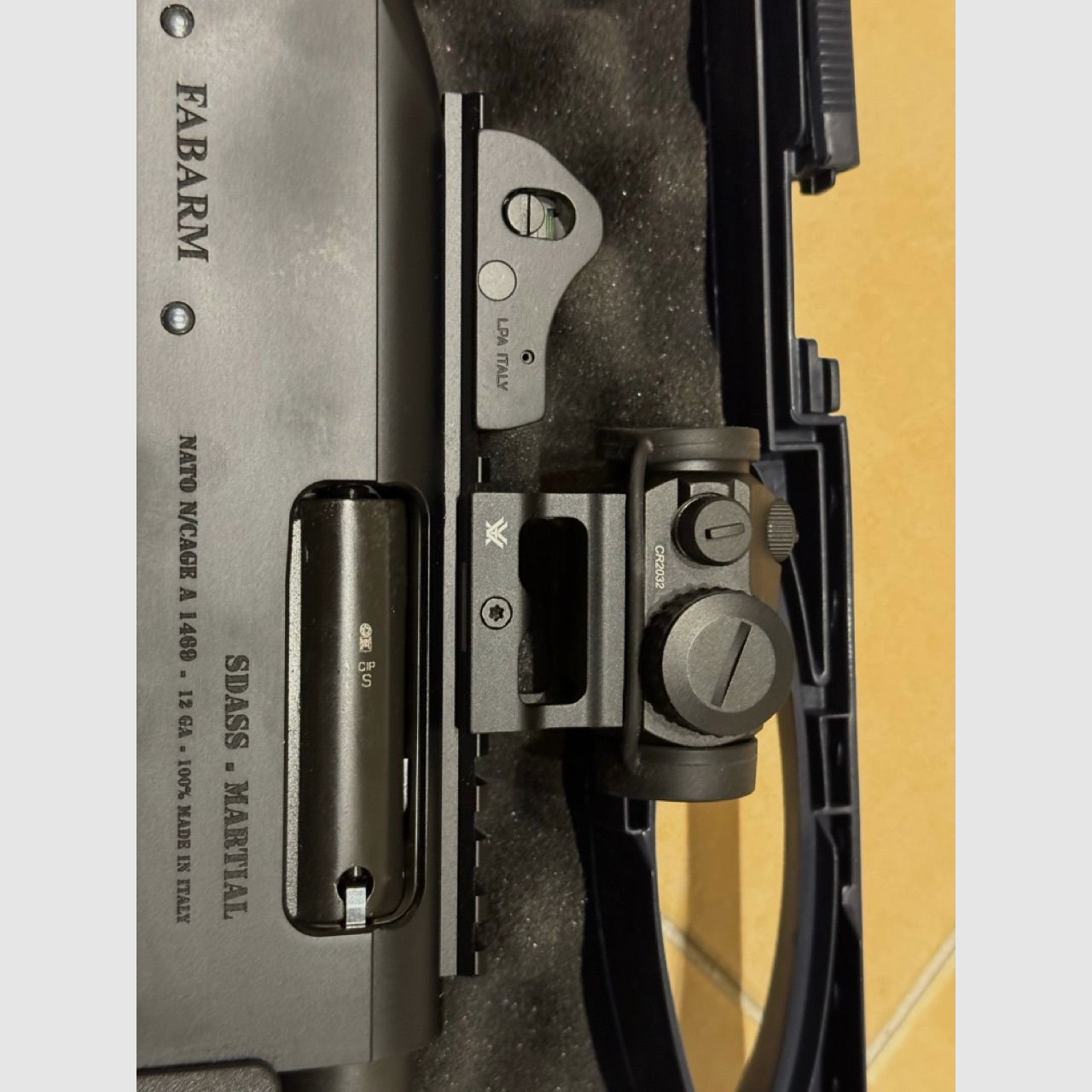 Fabarm SDASS Pro Forces – 12/76 – muy buen estado – incl. Vortex Red Dot