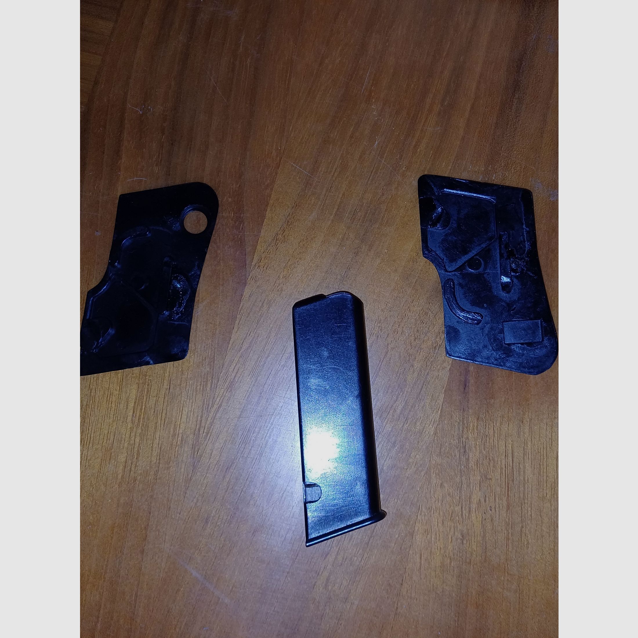 Beretta 950 B magazine and grip panels 6.35 mm Browning