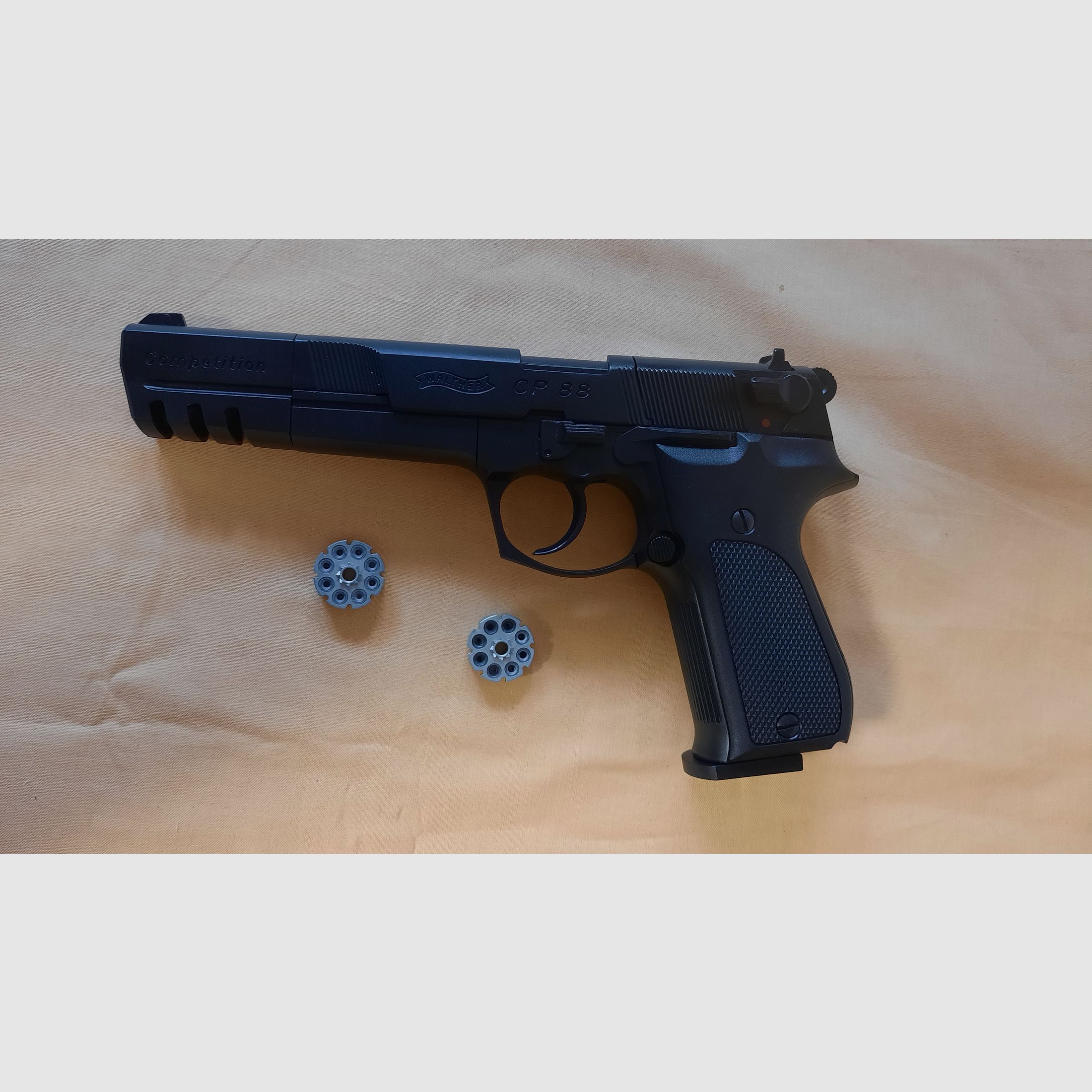 Walther CP88 Competition von Umarex plus 500 Schuss, neuwertig, keine Gebrauchspuren.