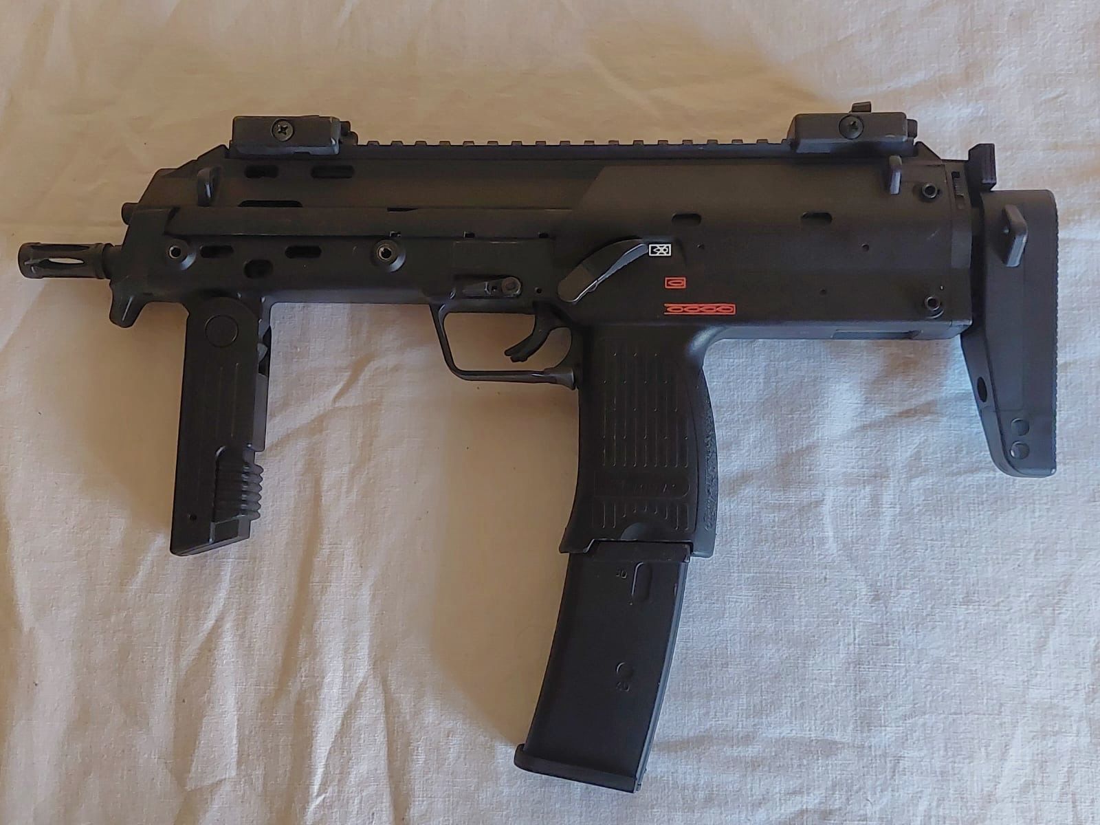 HK Mp7A1 6mm GBB + Tasmanian Tiger Tasche 