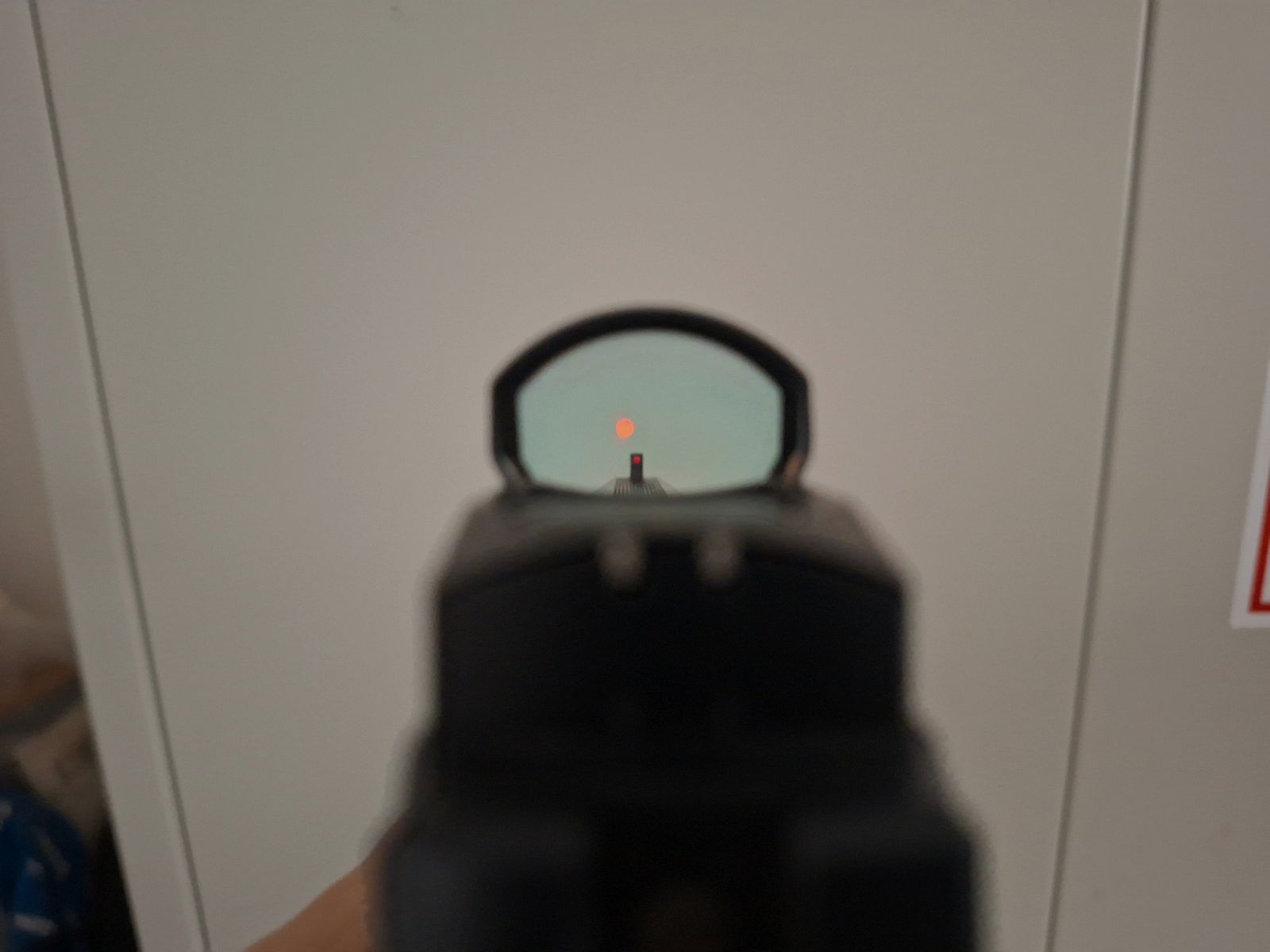 Arma Zeka Sport Optics P1 9mm mit Vortex Venom Leuchtpunkt Visier