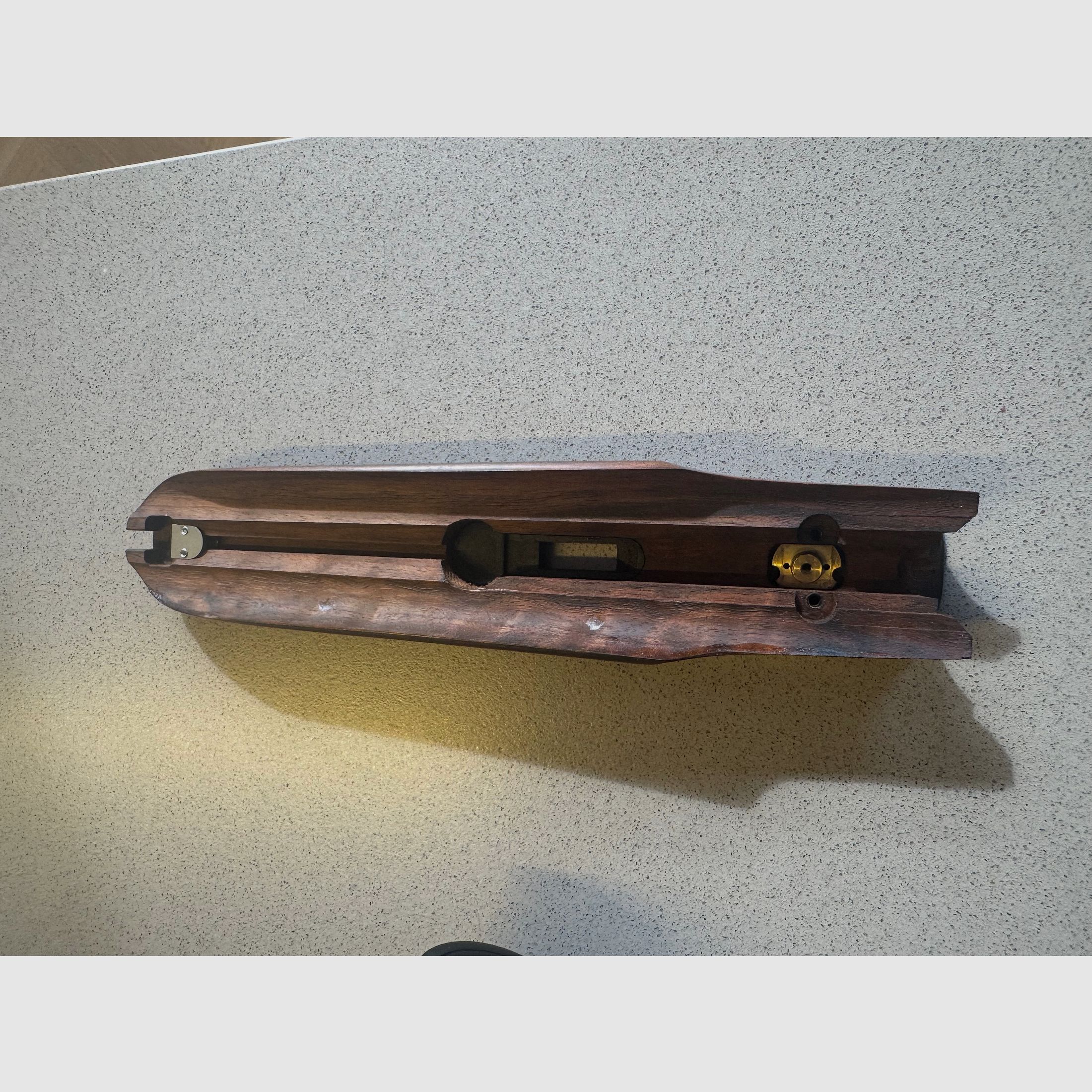 Blaser D99 Vorder- und Hinterschaft mit lederbezogener Schaftkappe